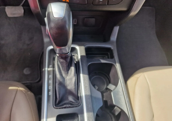 Ford Escape cena 69900 przebieg: 151000, rok produkcji 2018 z Giżycko małe 704